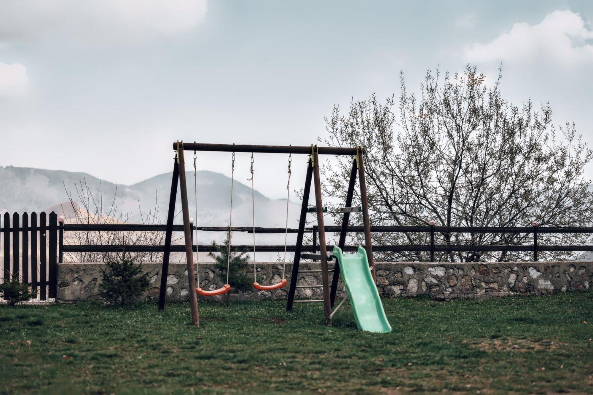 Pensiunea Fantanita Haiducului Ciungetu Esterno foto