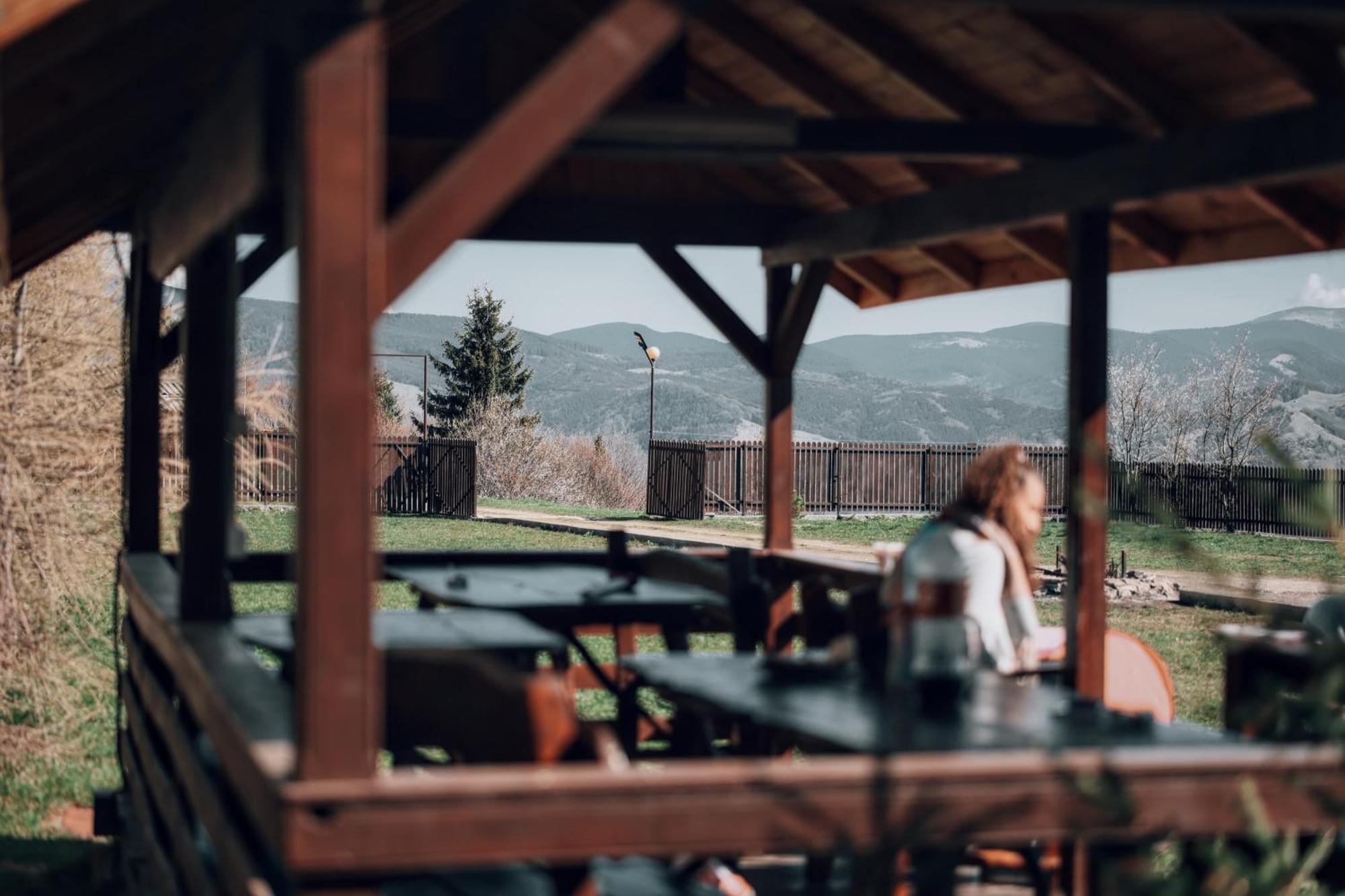 Pensiunea Fantanita Haiducului Ciungetu Esterno foto